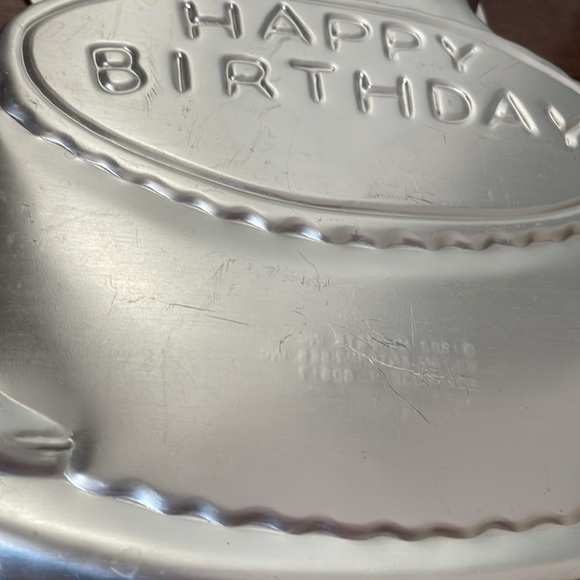 Cookie Monster cake pan - Picture 3 of 6